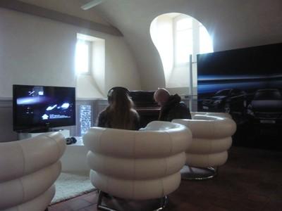 Lexus Tours au Château de Beaulieu pour les Essais Hybrides Lexus
