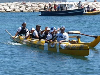 L'équipe Sablaise 3ème sur la Course Internationale de Pirogues à Toulon!