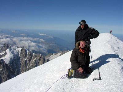 TOYOTA TOYS MOTORS au sommet de Mont Blanc