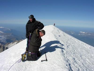 TOYOTA TOYS MOTORS au sommet de Mont Blanc