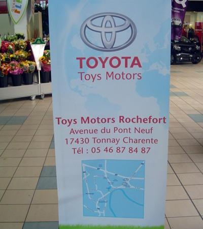 TOYOTA Toys Motors Rochefort (17) expose au centre commercial de Leclerc