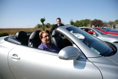 LEXUS TOYS MOTORS La Roche sur yon (85) et Tours (37) lors du "Driving Tour 2009"