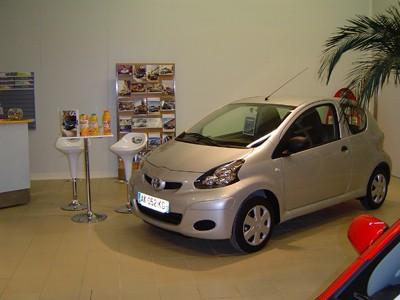 Remise des clefs de l'Aygo gagnée grâce à Toyota France en partenariat avec Jocker