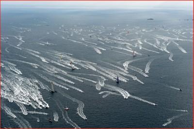 Suivez Thomas Coville et son trimaran Sodebo sur la Route du Rhum