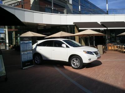 Exposition de la gamme Lexus au Centre Commercial L'Heure Tranquille à Tours
