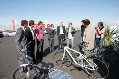 Journée exceptionnelle dessais hybrides Toyota et Lexus sur le circuit de Fontenay le Comte