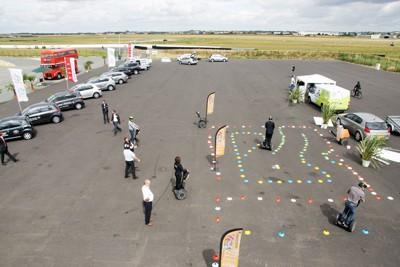 Journée exceptionnelle dessais hybrides Toyota et Lexus sur le circuit de Fontenay le Comte