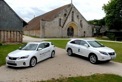 Exposition Lexus à Meslay