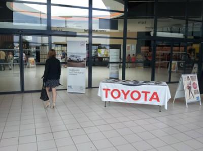 Toyota Toys Motors expose au Super U de Loches.