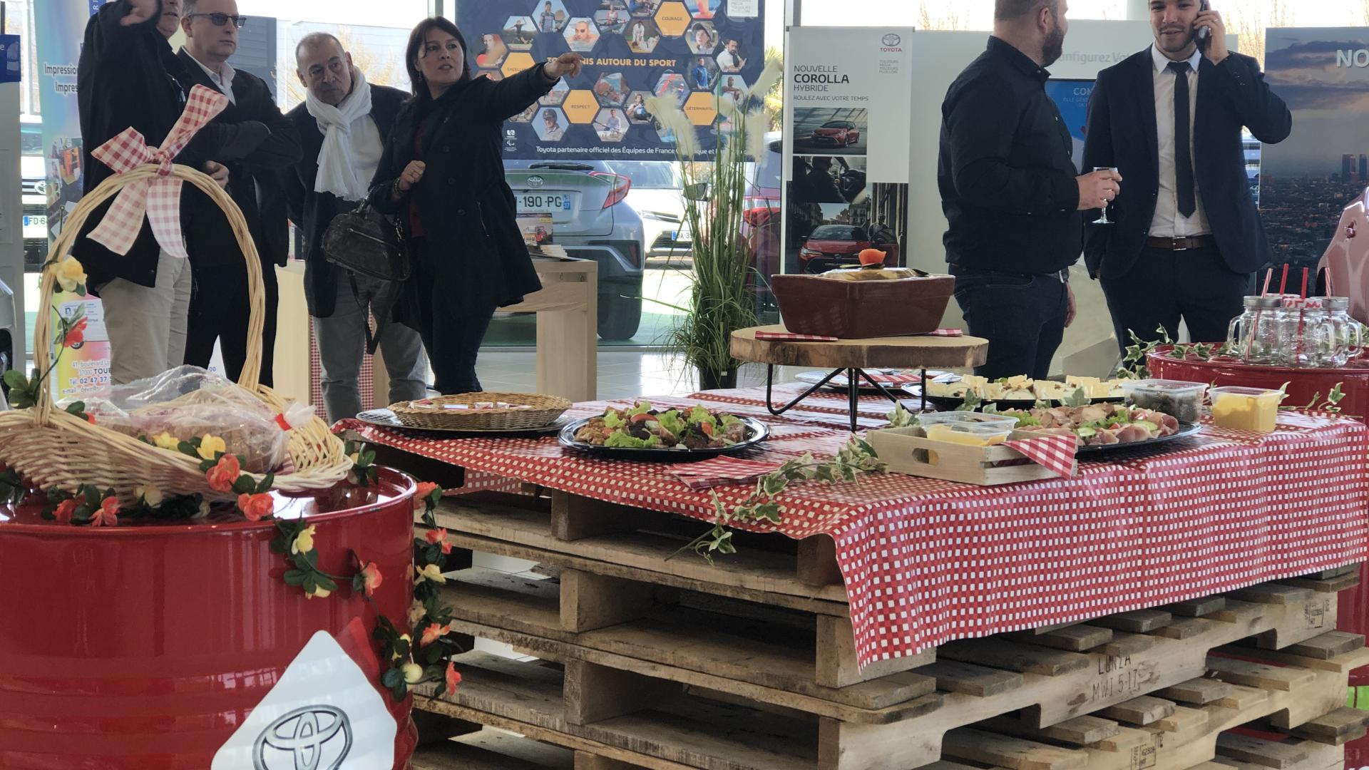 Tours : Les Halles de Toyota