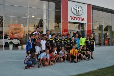Remise de maillots à l'équipe de football U13 de Montlouis sur Loire