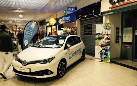 Abbeville : Exposition des nouveaux modèles hybrides