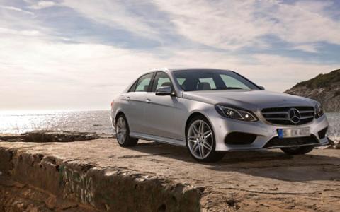 La Classe E 300 BlueTEC HYBRID BERLINE