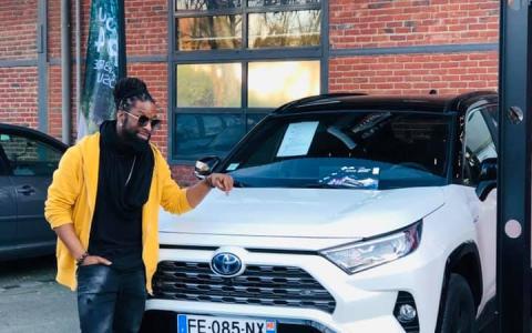 Rouen : Un artiste de taille, une scène hors du commun et notre nouveau RAV4