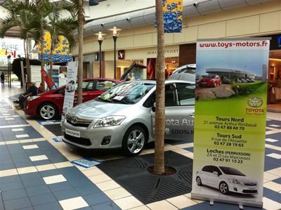 TOYOTA Toys Motors Tours expose