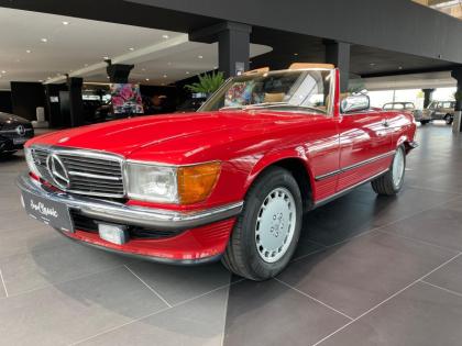 MERCEDES-BENZ 300 SL R107  