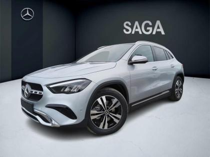 MERCEDES-BENZ GLA 180 CYBER EDITION  
