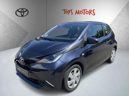 TOYOTA Aygo 69 x-play  