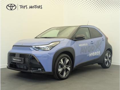 TOYOTA Aygo X Hybride 116h Graphic  