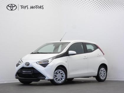 TOYOTA Aygo 1.0 VVT-i x-play  